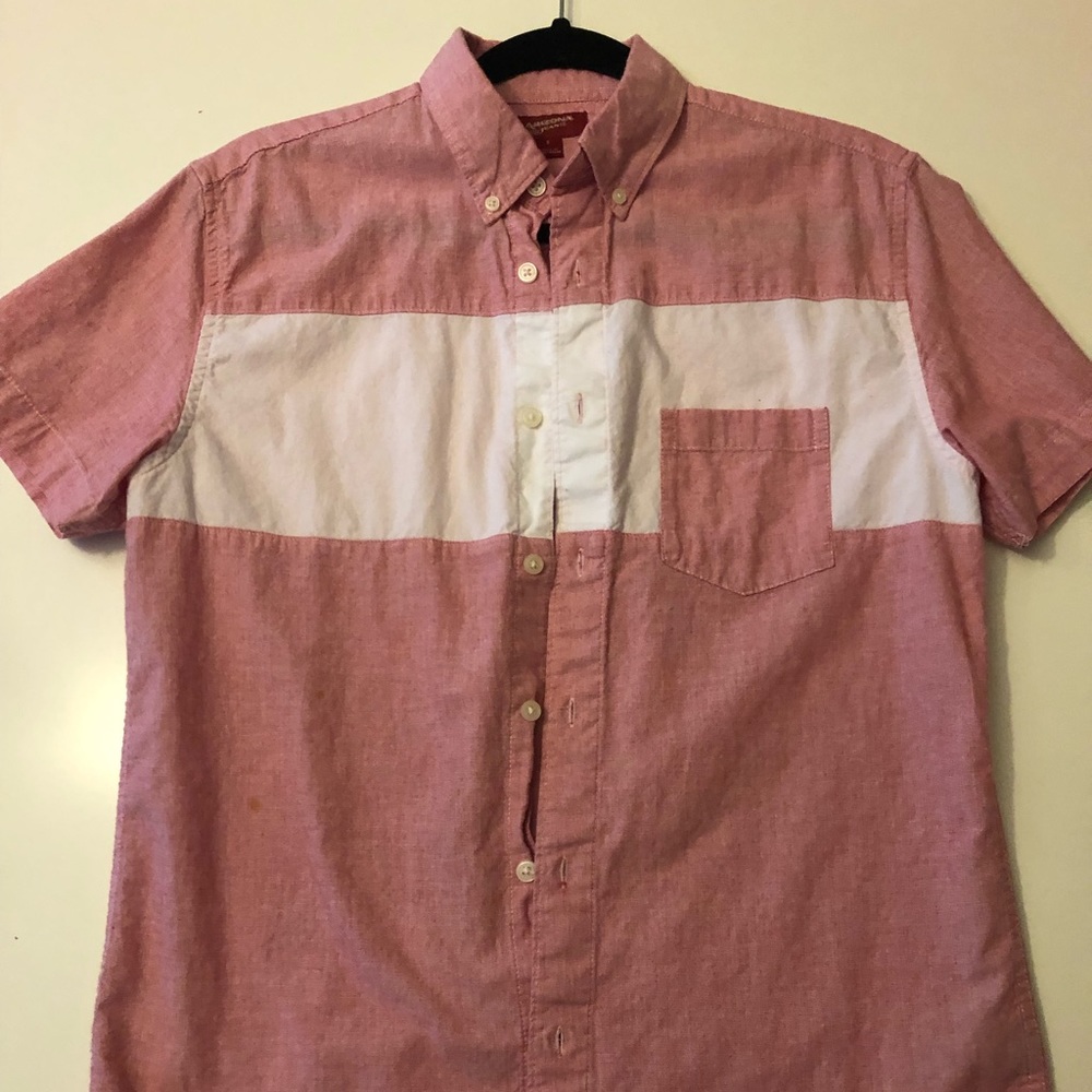 Mens size small. Short sleeve shirt.